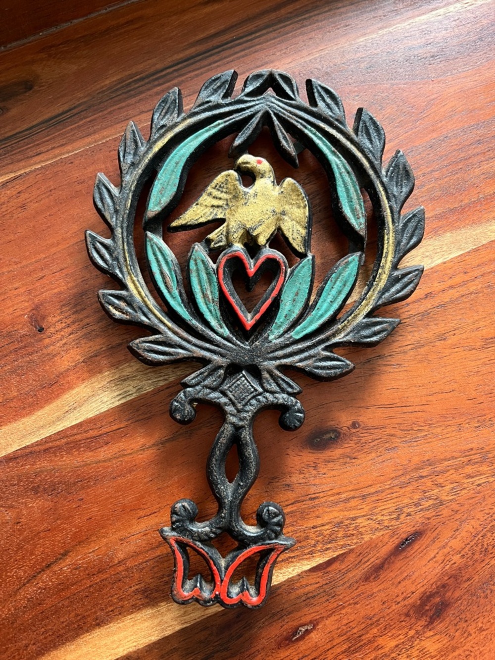 VINTAGE J.Z.H. 1949 CAST IRON TRIVET